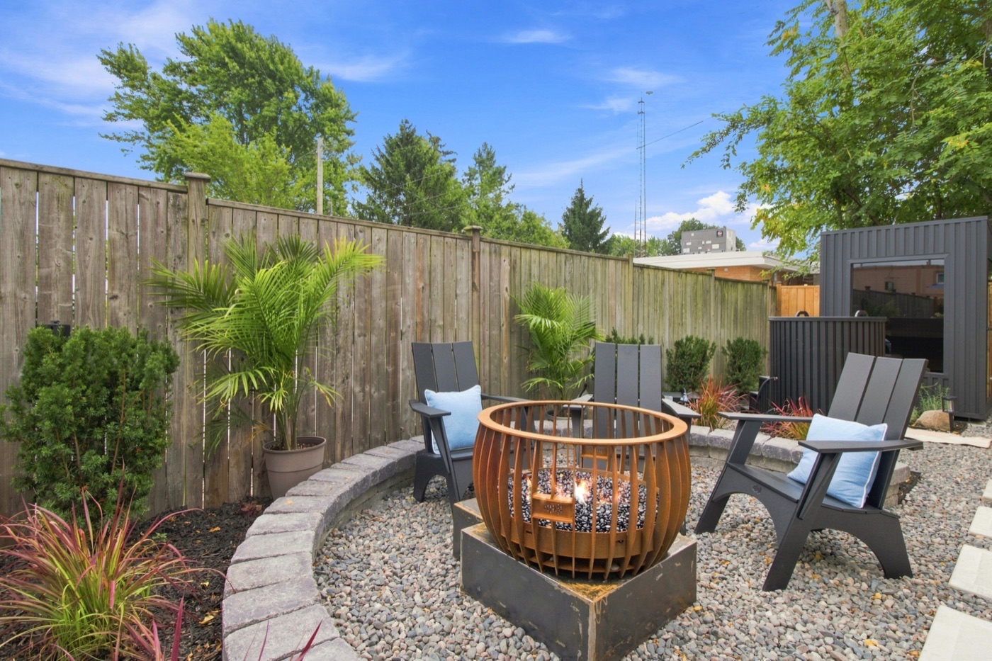 The outdoor fire feature