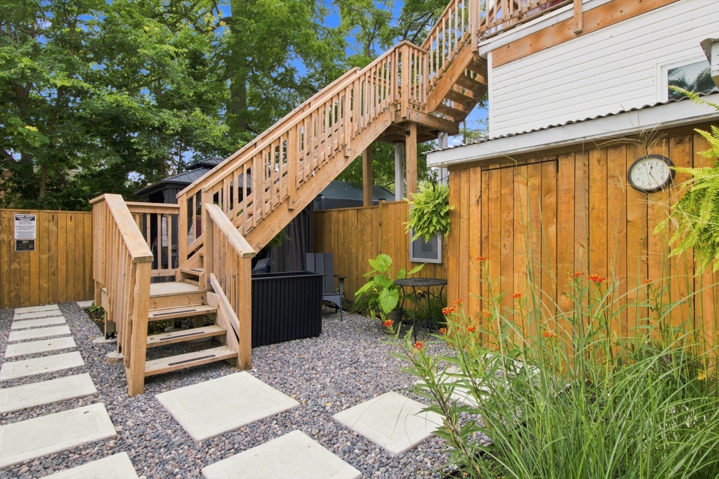 The garden path through the spa